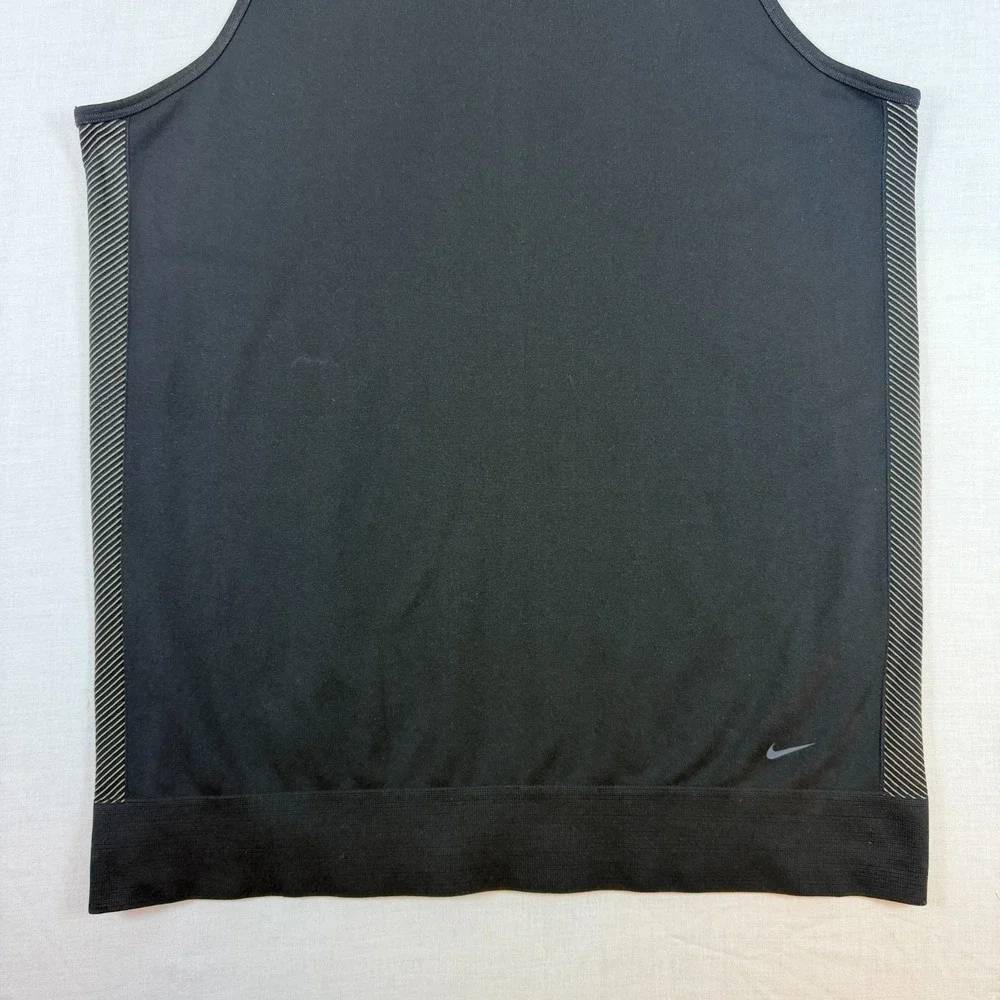 Nike Tank Top Dri-Fit Black Stretch Womens XL Very Comfortable